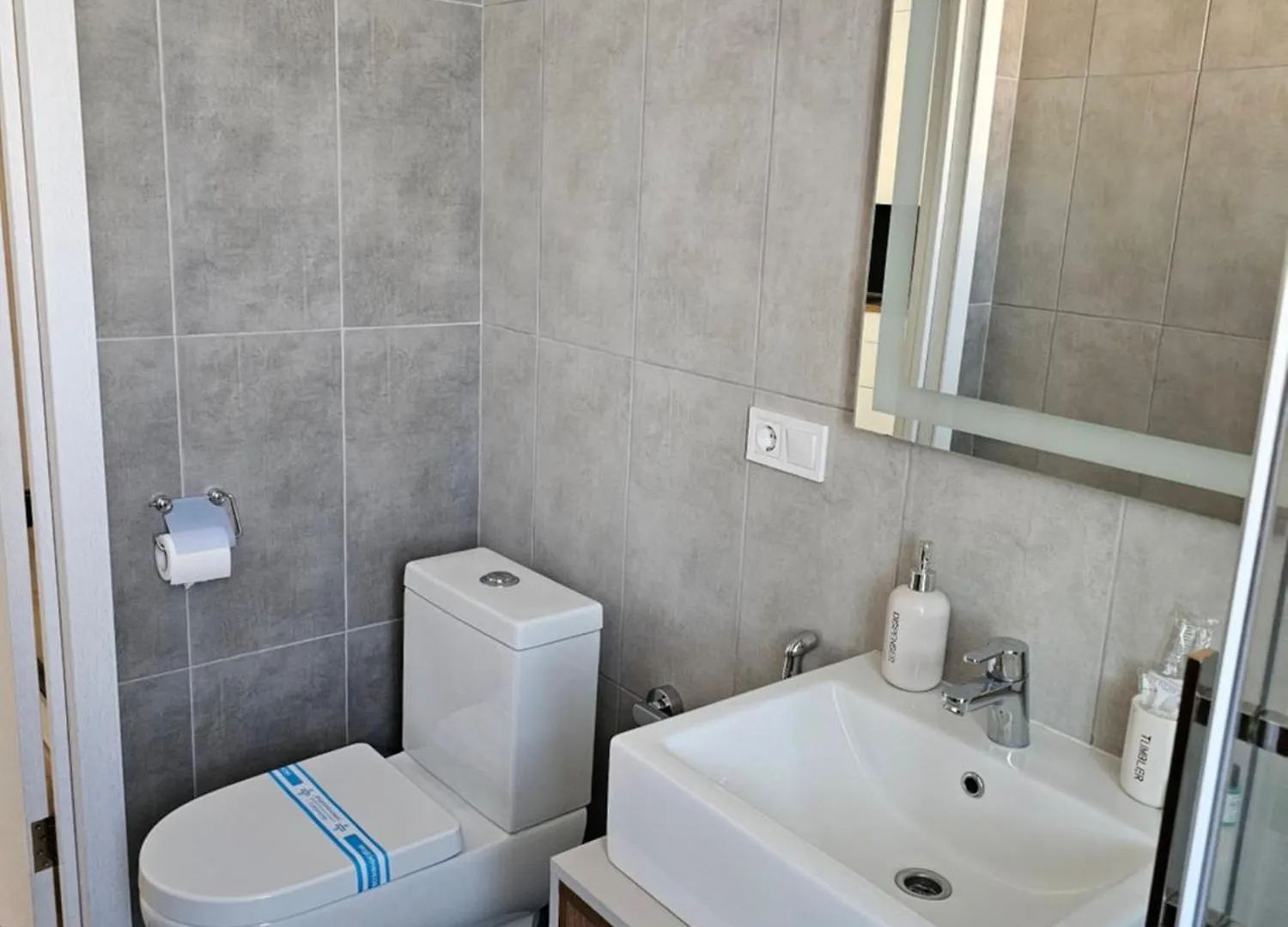 Apartment Nyvky Like Home - Studio - Apt 35 Kyiv